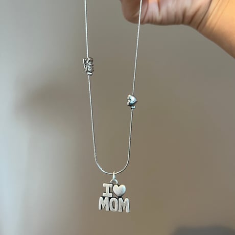 LOVE mom necklace♡ྀི ˖ ⊹