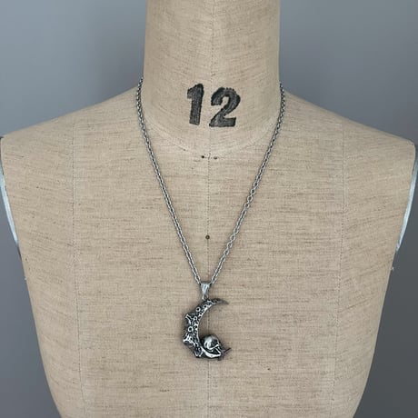 big moon necklace