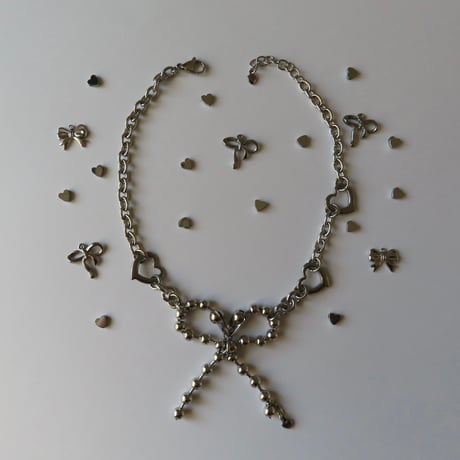 petit ribbon necklace