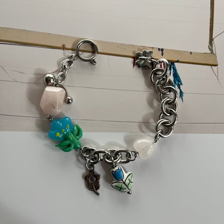 lovely flower bracelet