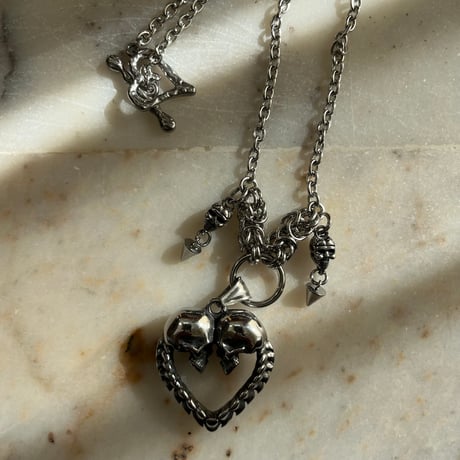 skull heart necklace