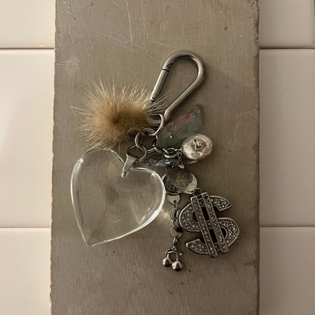 glass big heart key chain-$-