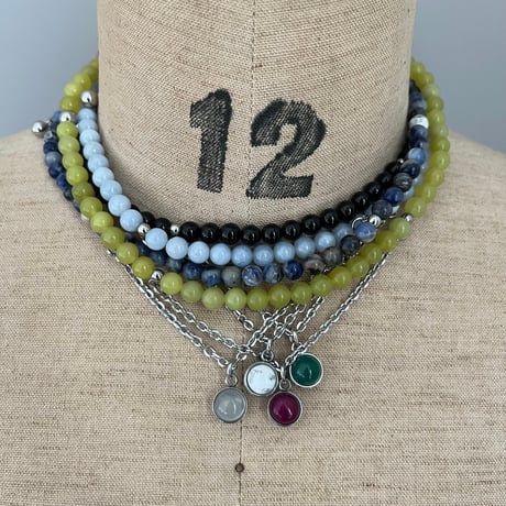 stone necklace-chalcedony × howlite