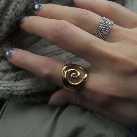gold spiral ring