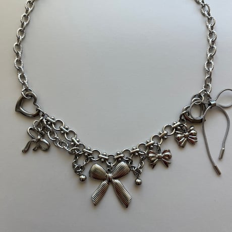ribbon necklace