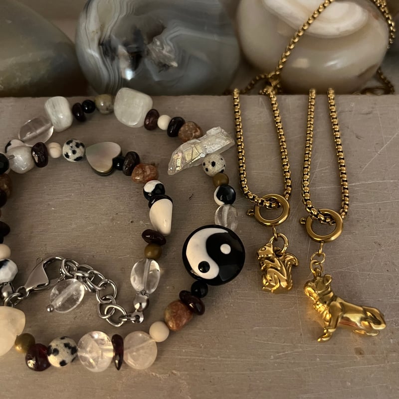 stone necklace-yin yang mix- | chipie