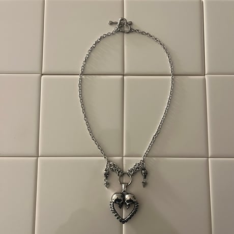 skull heart necklace