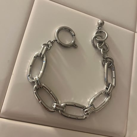 oval rink chain bracelet