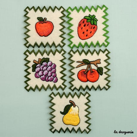 Ecusson en feutre « timbre fruits »