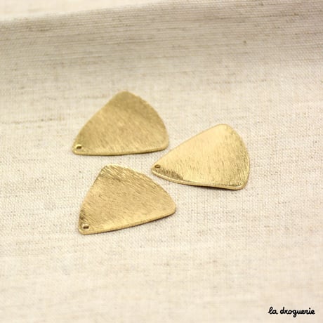 Perle « Triangle ondulé brossé »