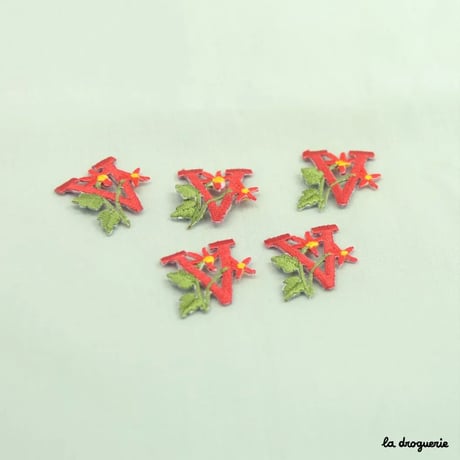 Ecusson Alphabet fleuri | Ecusson à thermocoller - de 20 à 30 x 28 mm