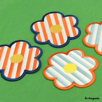 Ecusson “Good vibrations fleur” 82 mm