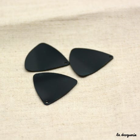 Perle « Chromatique triangle ondulé »