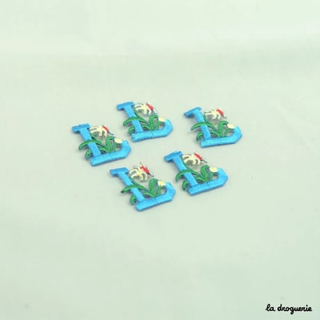 Ecusson Alphabet fleuri | Ecusson à thermocoller - de 20 à 30 x 28 mm