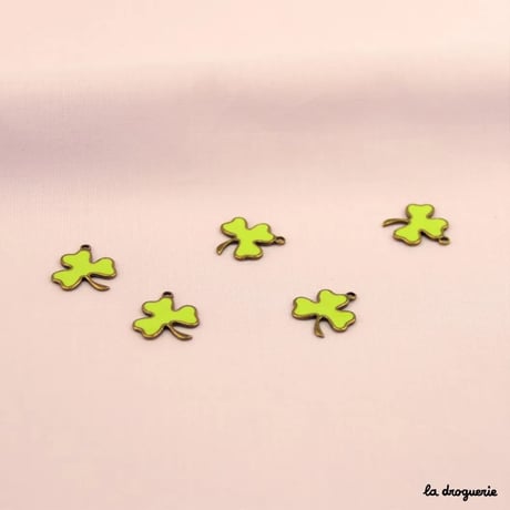 Perle Toquade tréfle | Perle 15 mm