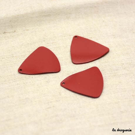 Perle « Chromatique triangle ondulé »
