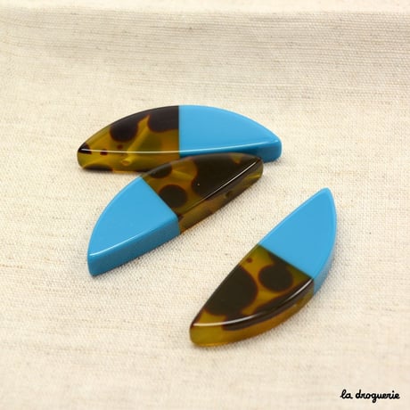 Perle « Graphique glam demi-lune »