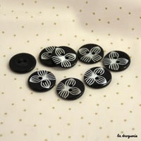 Bouton « Pétale gravé pion » 22 mm