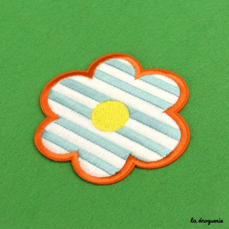 Ecusson “Good vibrations fleur” 82 mm