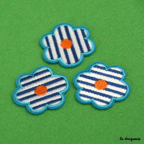 Ecusson “Good vibrations fleur” 34 mm