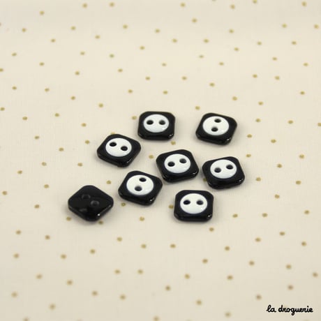 Bouton « Réglisse petit dôme » 13 mm