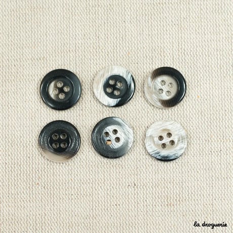 Bouton Buffle 4 gros trous L53 | Bouton 18mm