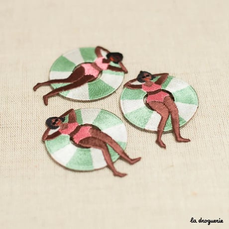 Ecusson Girl and bouée | Ecusson à thermocoller 70 à 60 mm