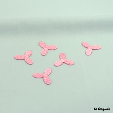 Ecusson Fleur de rien du tout | Ecusson à thermocoller 25 mm