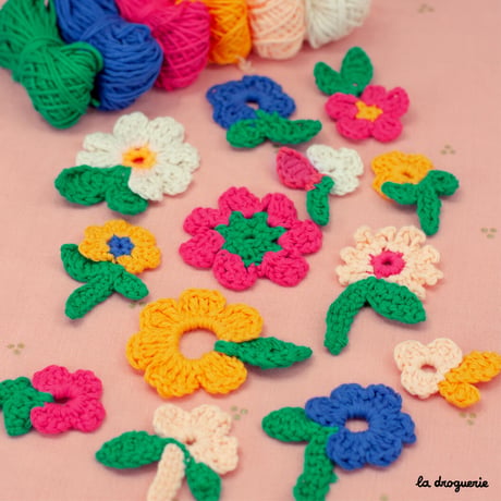 Ondée fleurie, les fleurs au crochet | Kit à crocheter