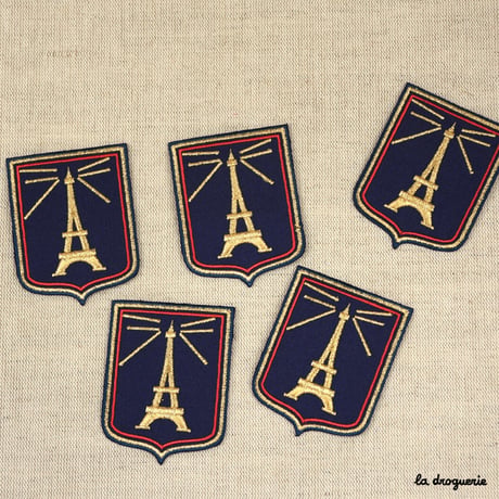 Ecusson Blason Tour Eiffel 68 mm  Ecusson à thermocoller 68 x 53 mm