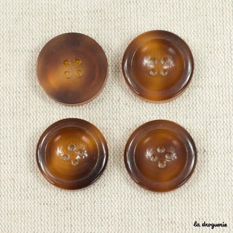 Bouton Ecaille évidé 4 trous | Bouton 27mm