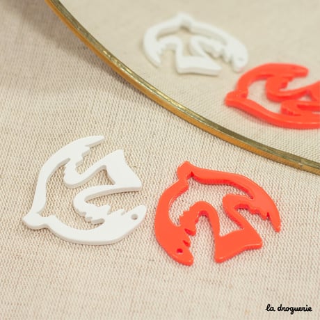 Perle Oiseau de bon augure ajouré | Fabriqué en UE – Perle 45 x 45 mm