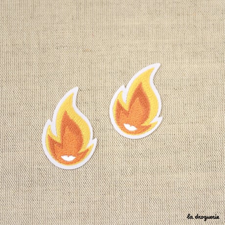 Ecusson Flamme  Ecusson à thermocoller 50×33 mm