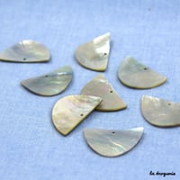 Perle « Akoya demi-lune 1 trou » grande taille