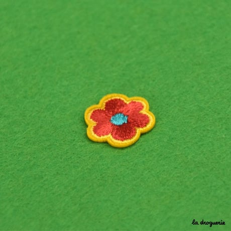 Ecusson “Good vibrations fleur” 18 mm