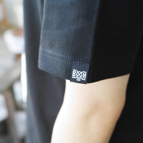 BOUNTY HUNTER × FARCRY BREWING,  反戦麦酒 Tee