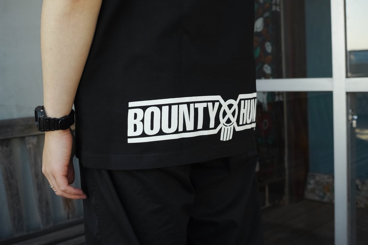BOUNTY HUNTER × FARCRY BREWING, 反戦麦酒 Tee | FAR