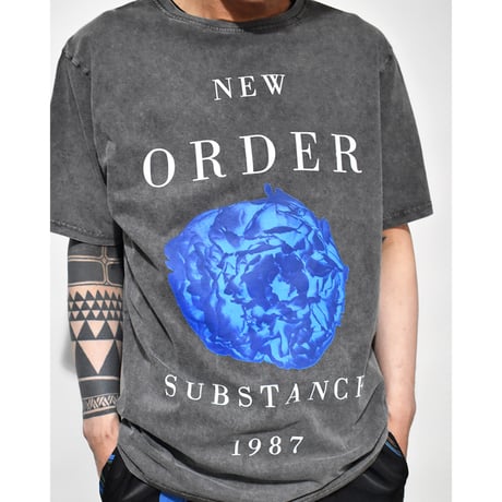 NEW ORDER ニュー・オーダー Tシャツ バンドTシャツ チャコールグレー SUBSTANCE 1987 S/S TEE STONE WASH