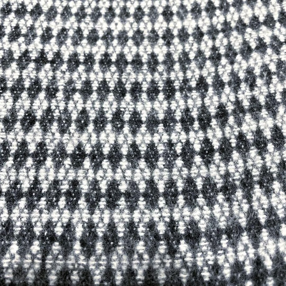 652ddfcb9797c706609d7631