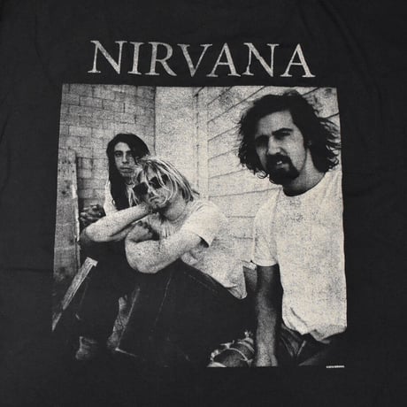NIRVANA ニルヴァーナ Tシャツ バンドTシャツ ブラック SITTING PHOTO S/S TEE