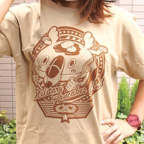 軍事パンケーキ部Tシャツ（デザートカーキ）