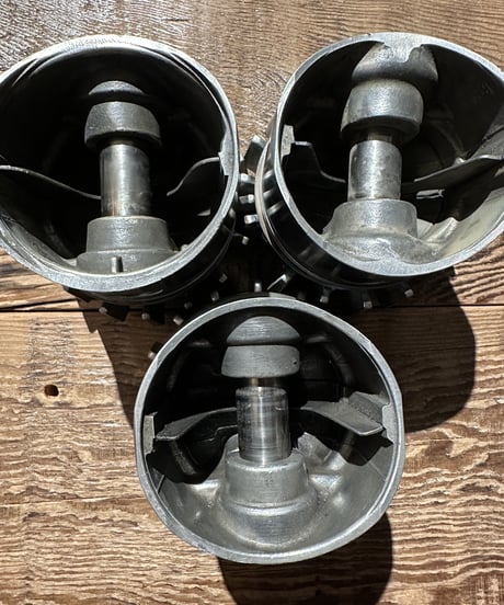 MASSES ASHTRAY #2