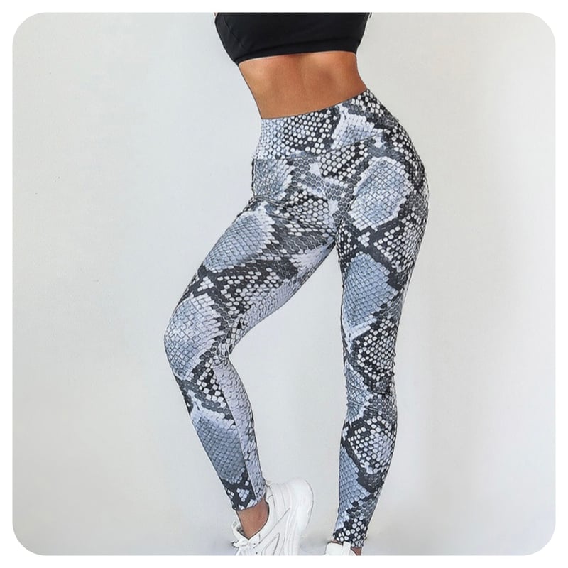 gray python pattern pants (1 color) | loop™