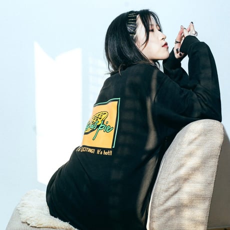 SWEATSHIRT（BLACK）