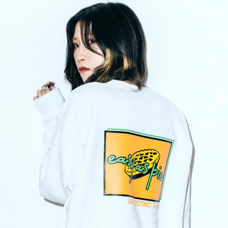SWEATSHIRT（WHITE）