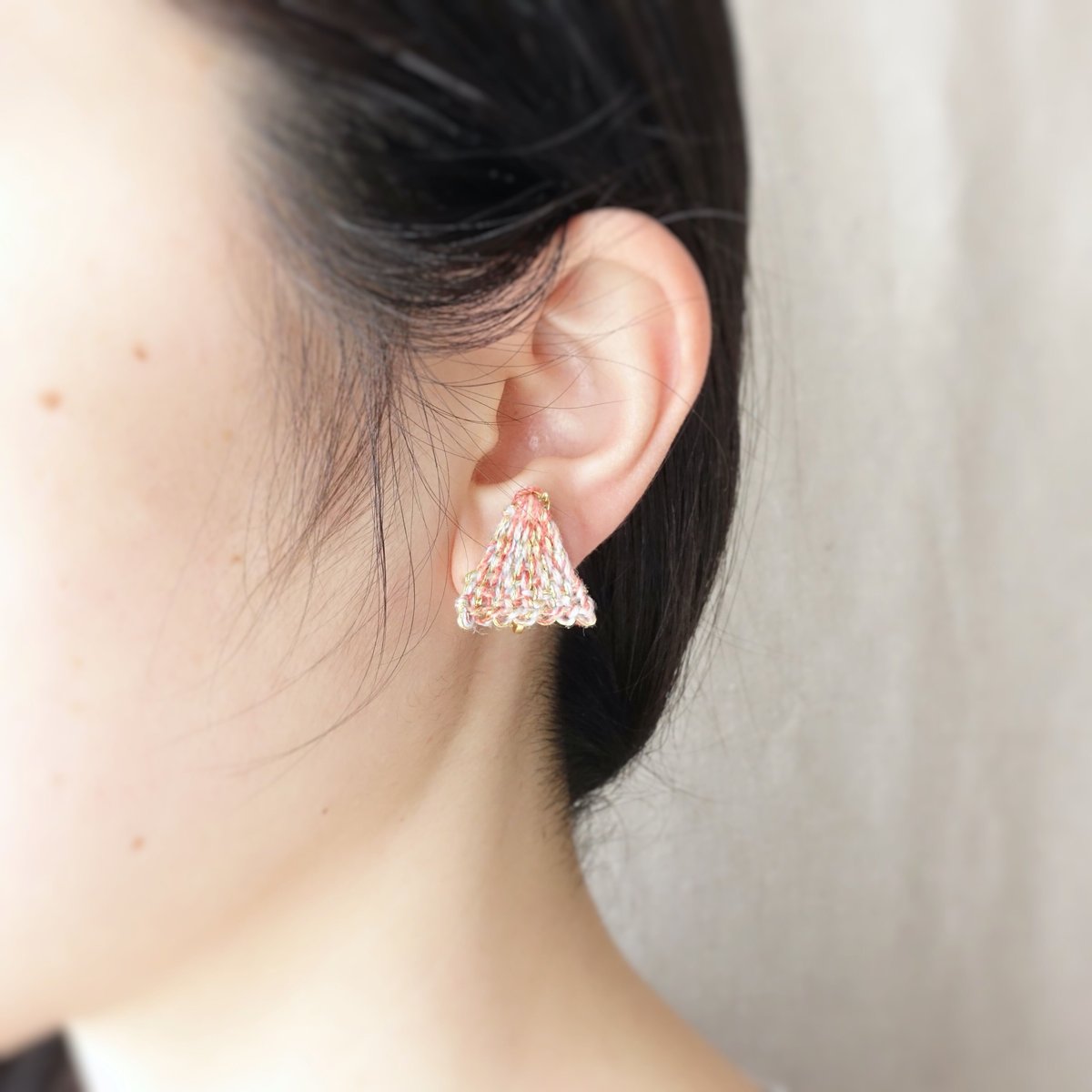 no.196 ハンドメイド✩.*引き揃え糸のくすみカラー上品イヤリング（ピアス） fit=scale-down,w=1200