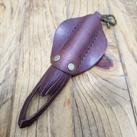 SQUIDCORE アオリイカキーホルダー(チェスナット)