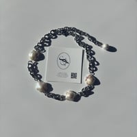 Flower pearl necklace