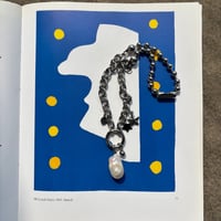 charm Pearl necklace