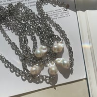 Pearl choker